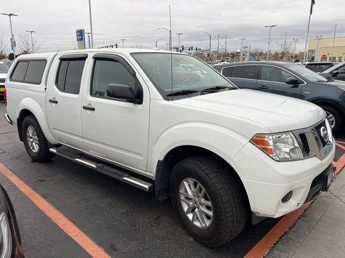 Used 2016 Nissan Frontier SV image 24