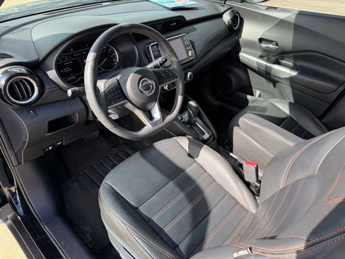 Used 2018 Nissan Kicks SR w/ Premium Package image 11