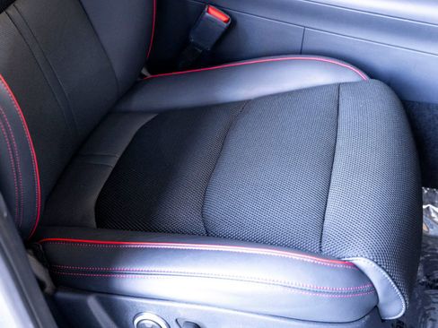 Used 2023 Genesis GV70 2.5T Sport Prestige w/ Sport Prestige Package image 28