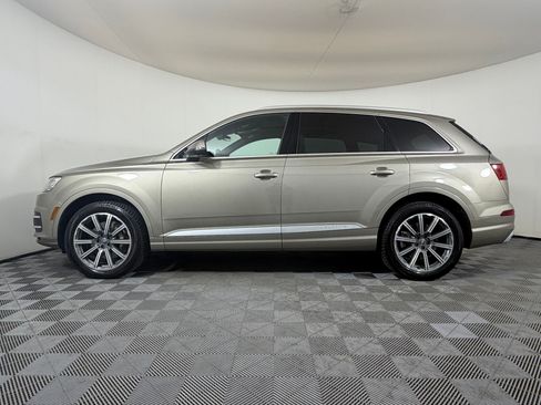 Used 2017 Audi Q7 3.0T Prestige AWD/4WD image 2