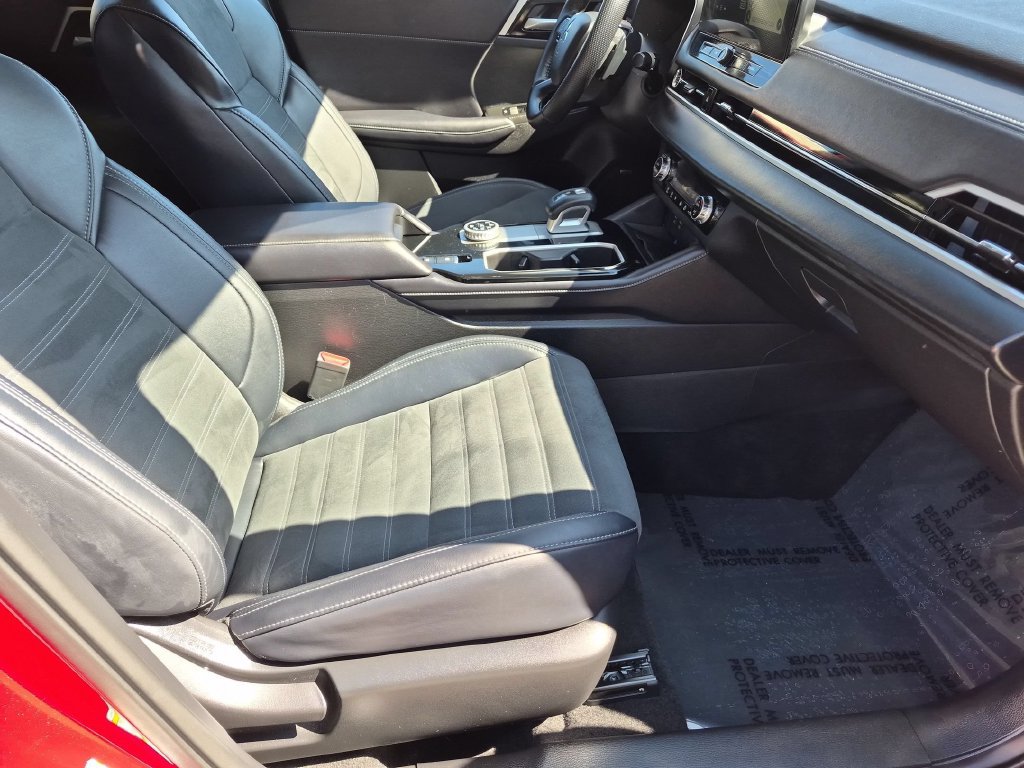 Used 2025 Mitsubishi Outlander SE AWD/4WD image 32