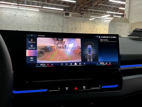 Used 2026 BMW 530i w/ M Sport Package image 22