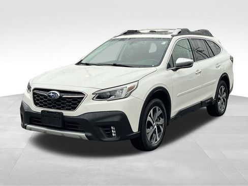 Used 2022 Subaru Outback Touring XT image 3