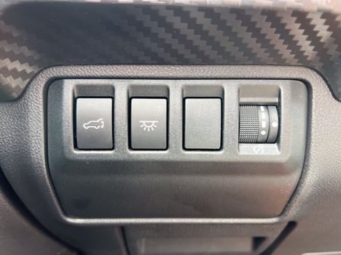 Used 2024 Subaru Ascent Premium w/ Convenience Package AWD/4WD image 30