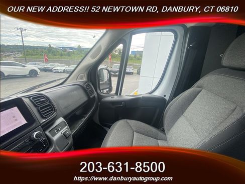 Used 2025 RAM ProMaster 2500 w/ U-Haul Equipment Group FWD image 19