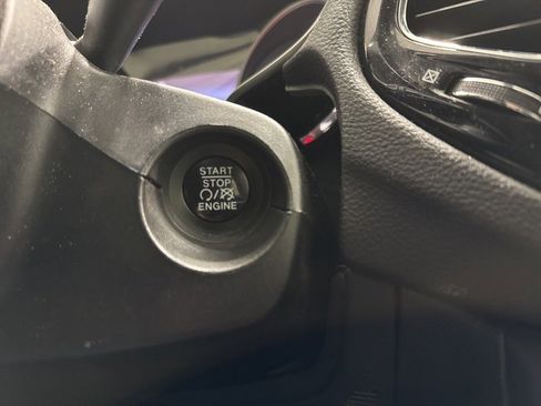 Used 2018 Jeep Compass Limited w/ Navigation Group image 24