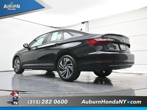 Used 2020 Volkswagen Jetta SEL image 19