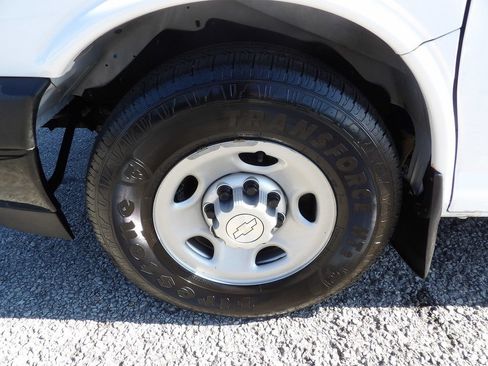 Used 2019 Chevrolet Express 3500 Extended w/ Driver Convenience Package RWD image 44