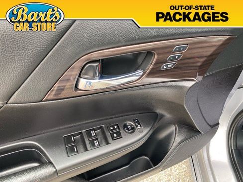 Used 2017 Honda Accord Touring image 24