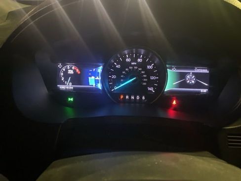 Used 2017 Ford Explorer XLT w/ Equipment Group 202A image 15