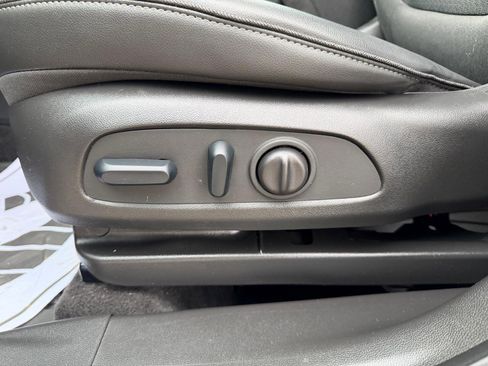 Certified 2023 Buick Encore GX Select w/ Sport Touring Package image 17