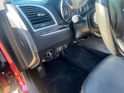 Used 2019 Chrysler 300 Touring w/ Sport Appearance Package image 24