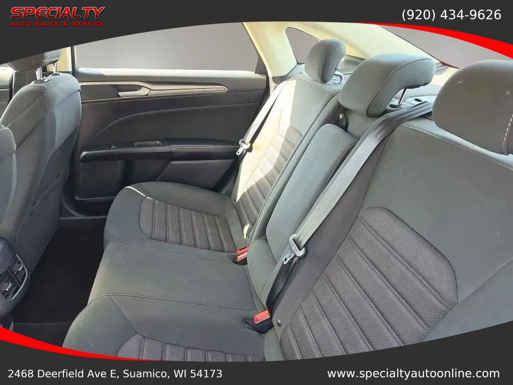 Used 2020 Ford Fusion SE FWD image 26