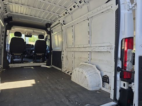 Used 2023 RAM ProMaster 2500 FWD image 15