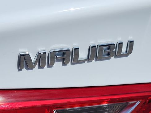 Used 2022 Chevrolet Malibu LS image 12