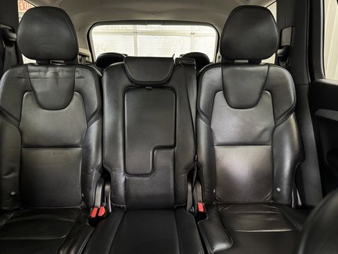 Used 2018 Volvo XC90 T5 Momentum w/ Convenience Package image 15