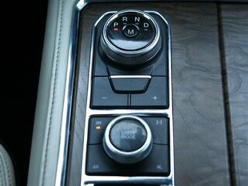 Used 2020 Ford Expedition Max Platinum AWD/4WD image 28