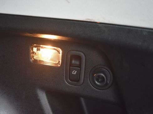 Used 2015 Subaru Forester 2.5i Touring w/ Eyesight & Navigation System image 37