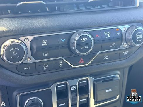 Certified 2024 Jeep Wrangler Unlimited Sport AWD/4WD image 27