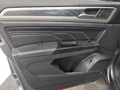 Used 2020 Volkswagen Atlas Cross Sport SEL FWD image 9