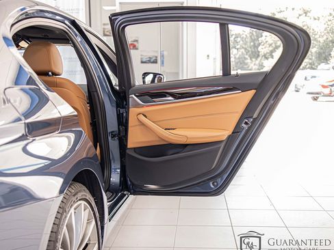 Used 2023 BMW 540i xDrive AWD/4WD image 43