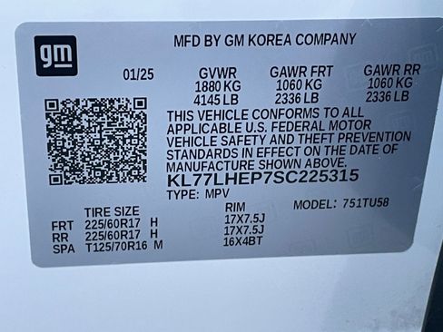 Used 2025 Chevrolet Trax LT image 29