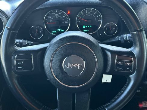 Used 2017 Jeep Wrangler Sport w/ Quick Order Package 24S AWD/4WD image 19