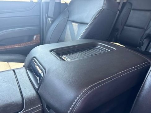 Used 2020 Chevrolet Tahoe Premier w/ Premier 6.2L Value Package AWD/4WD image 26