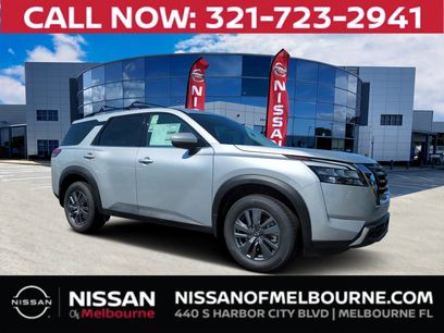 New 2025 Nissan Pathfinder SV w/ Cargo Package