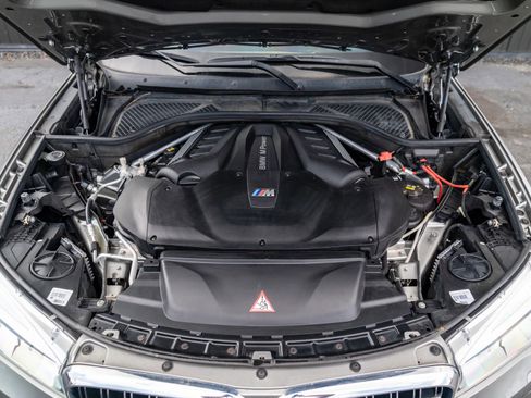 Used 2017 BMW X5 M AWD/4WD image 35