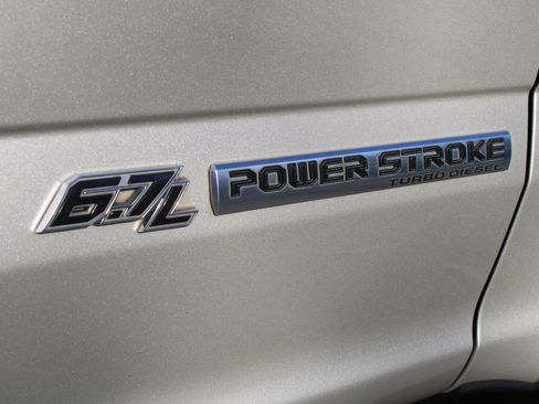 Used 2017 Ford F250 Platinum w/ Platinum Ultimate Package image 28