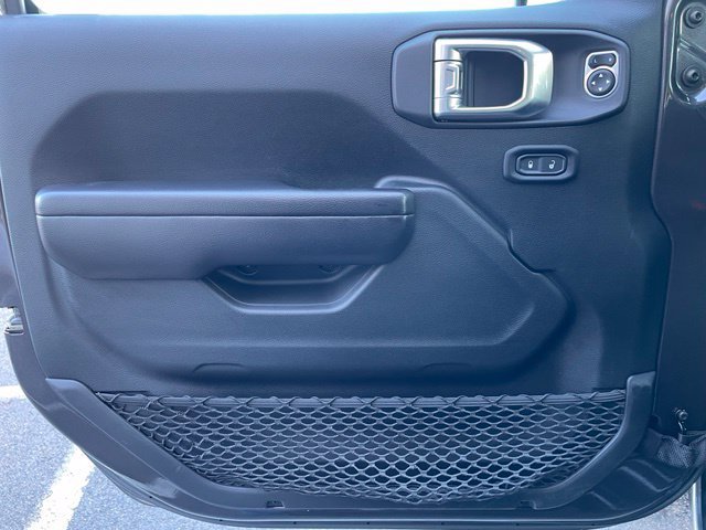 Used 2021 Jeep Wrangler Unlimited Sport AWD/4WD image 9