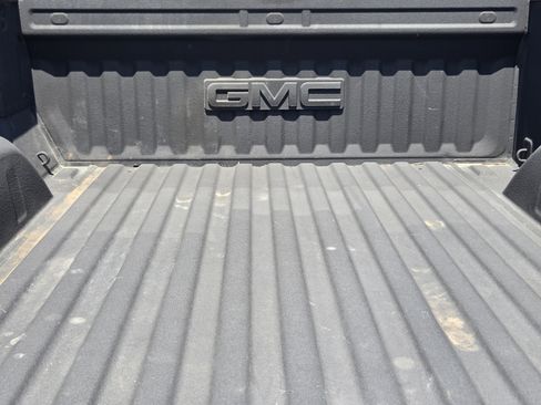 Used 2021 GMC Sierra 1500 SLT AWD/4WD image 32