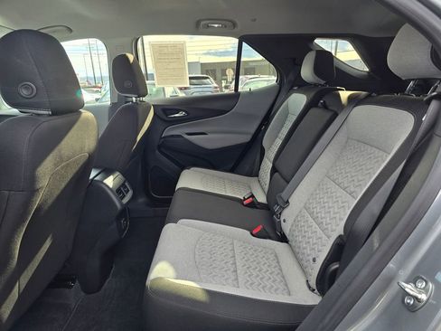 Used 2023 Chevrolet Equinox LT image 18