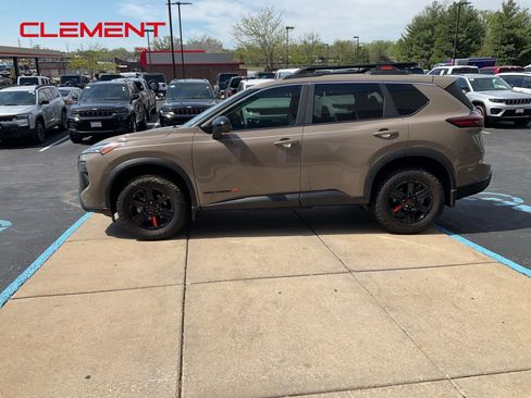 Used 2025 Nissan Rogue SV w/ Rock Creek Premium Package AWD/4WD image 2