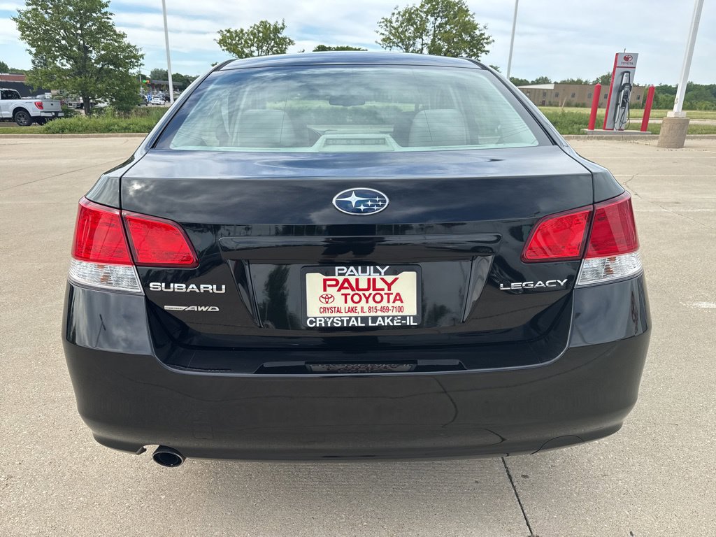 Used 2013 Subaru Legacy 2.5i Premium w/ All-Weather Pkg AWD/4WD image 4