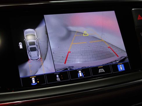 Used 2024 Buick Enclave Premium image 19