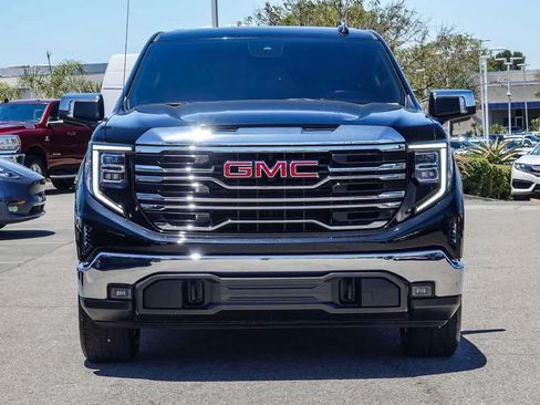 Used 2024 GMC Sierra 1500 SLT w/ SLT Premium Package AWD/4WD image 2