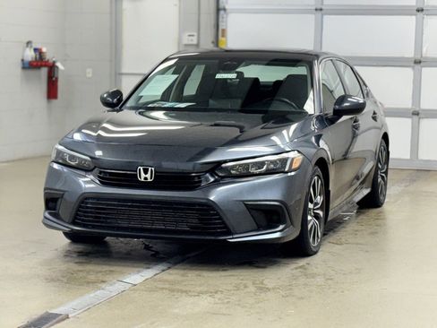 Used 2024 Honda Civic EX image 3