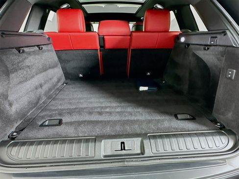 Used 2019 Land Rover Range Rover Sport HSE Dynamic image 29