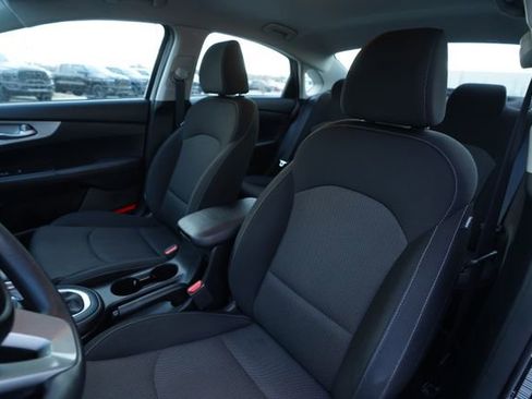 Used 2023 Kia Forte LXS image 34