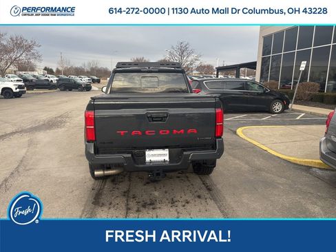 Used 2025 Toyota Tacoma TRD Sport image 5