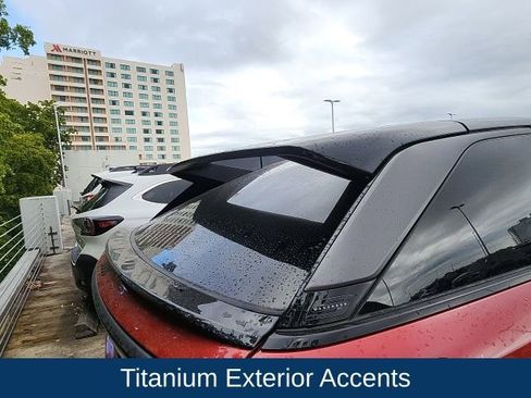 Used 2025 Jeep Wagoneer S Limited image 9