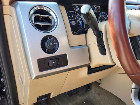 Used 2014 Ford F150 King Ranch w/ King Ranch Luxury Package image 17