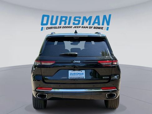 Used 2023 Jeep Grand Cherokee Overland w/ Luxury Tech Group IV AWD/4WD image 3