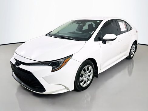 Used 2024 Toyota Corolla LE FWD image 3