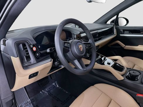 New 2026 Porsche Cayenne AWD/4WD image 4