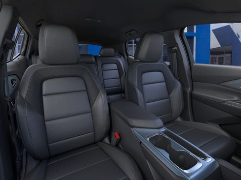 New 2026 Chevrolet Equinox EV LT image 18