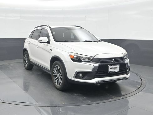 Used 2017 Mitsubishi Outlander Sport SEL FWD image 8
