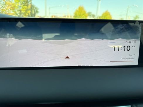 Used 2025 Genesis G80 2.5T image 39